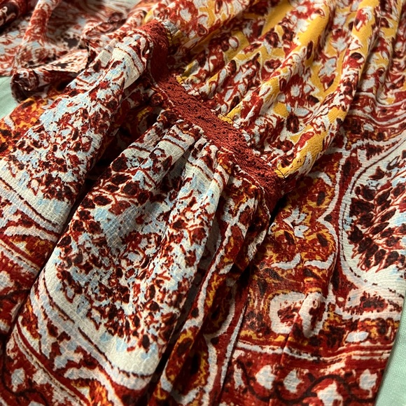 Free People Sheer Floral Long Sleeve Jacket with tie front in Red. One Size. - Picture 3 of 4